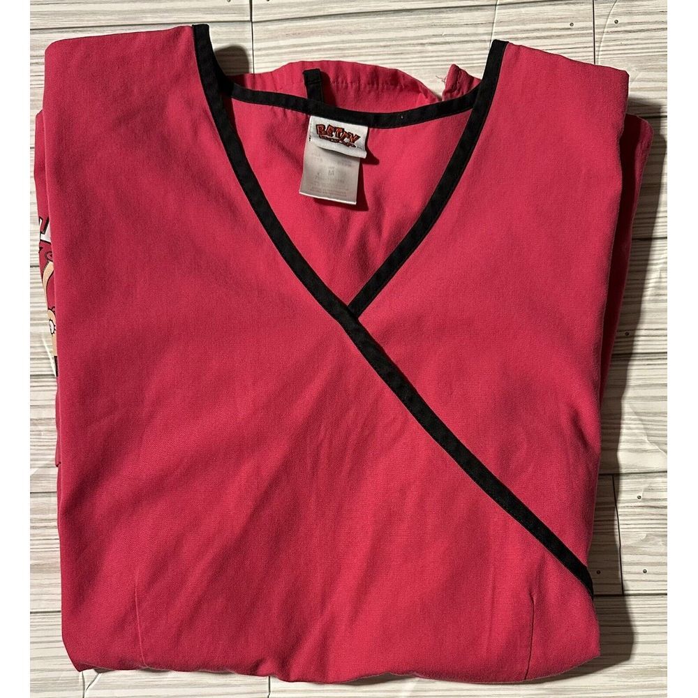 Betty Boop‎ Pink Size Medium Scrub Top. Black Piping, Tie Waist